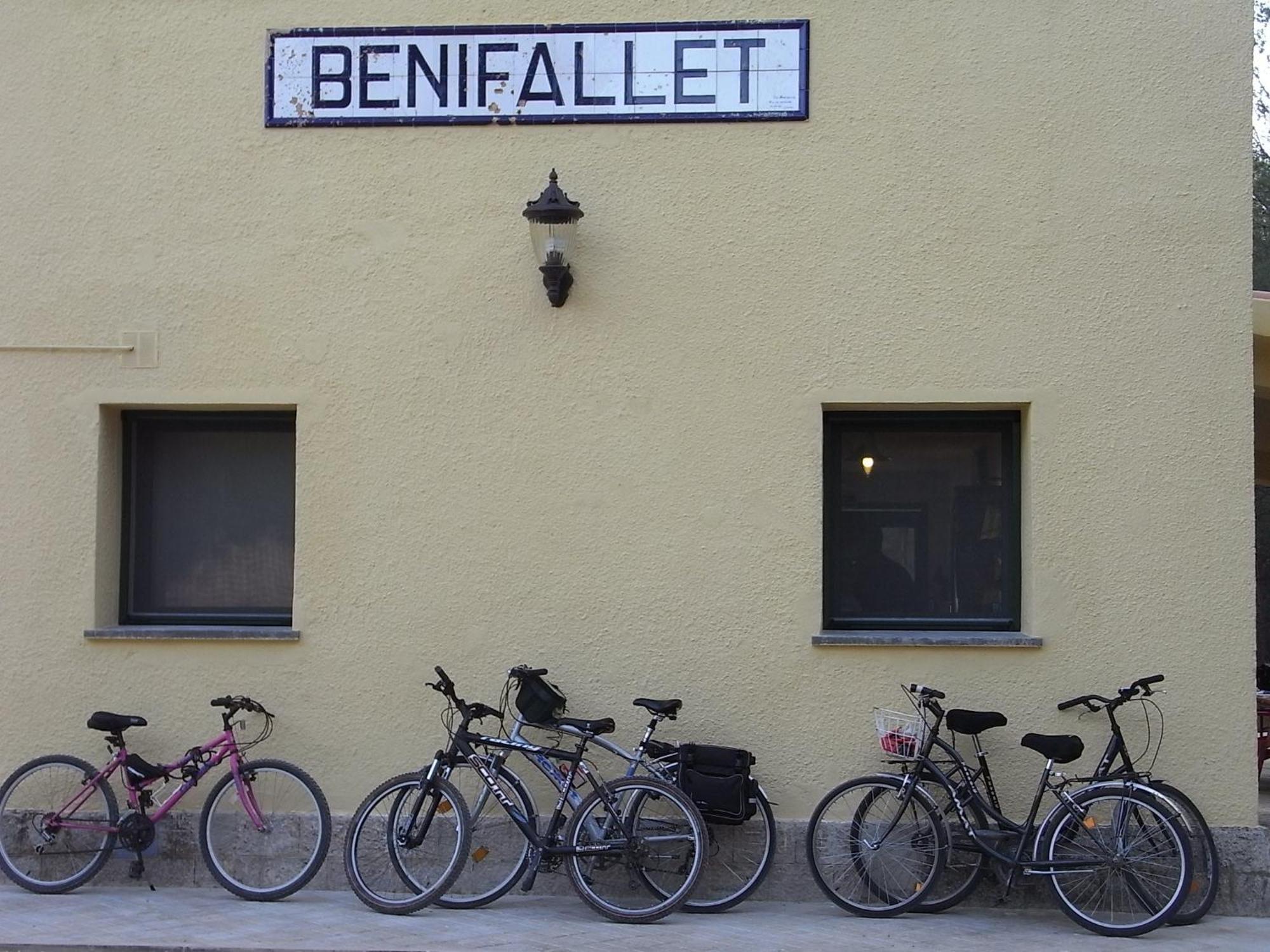 Antiga Estacio De Benifallet Exteriör bild